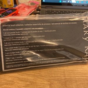 New Mary Kay essential brush collection with holder